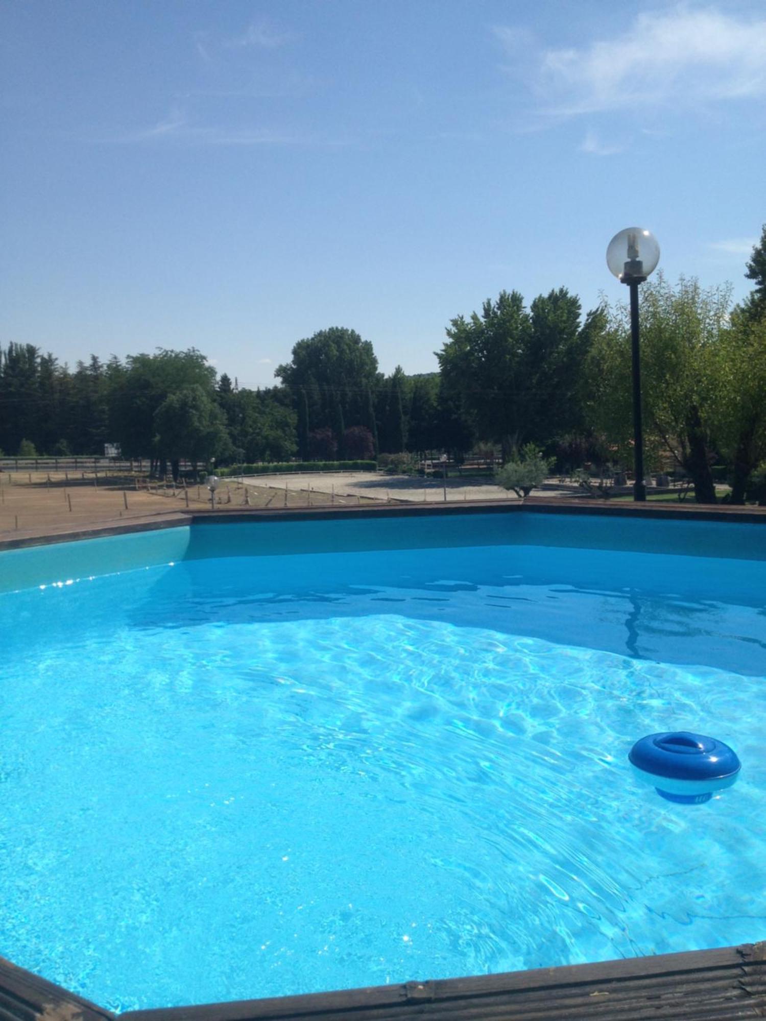 Bungalow Golosina Torrelaguna Kültér fotó